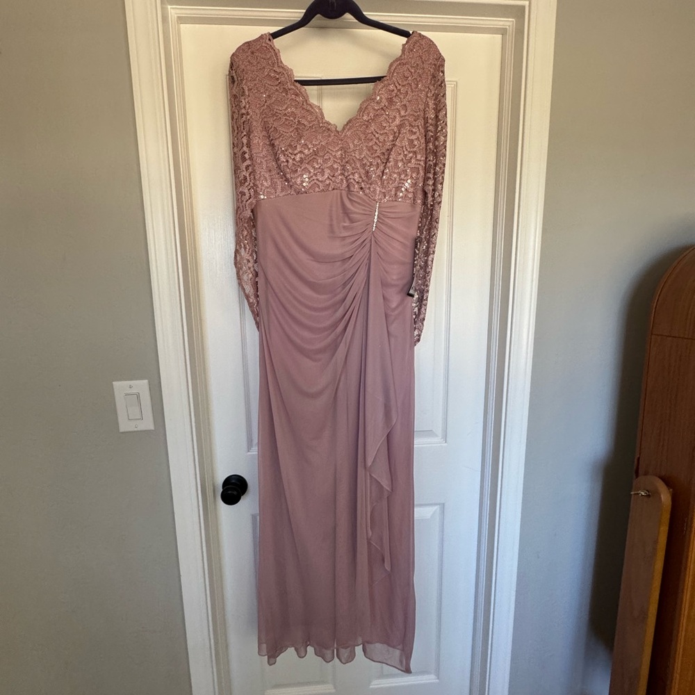 Betsy & Adam Long Sleeve Lace Gown in Mauve